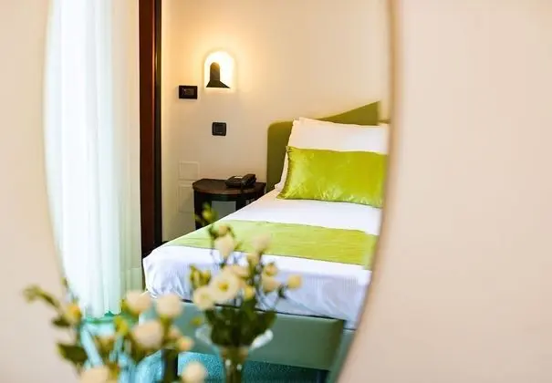 Superior Tek Büyük veya İki Ayrı Yataklı Oda