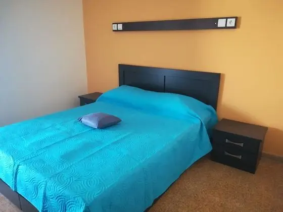 Tek Büyük veya İki Ayrı Yataklı Oda, Balkon, Deniz Manzaralı