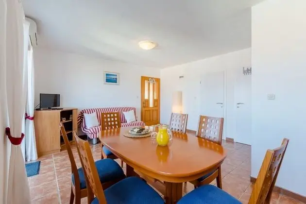 Apart Daire (Two Bedroom Apartment Carla)