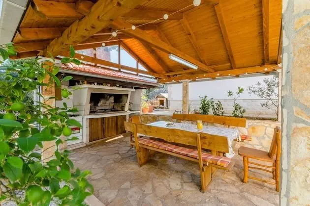 Apart Daire (Two Bedroom Apartment Marilena)