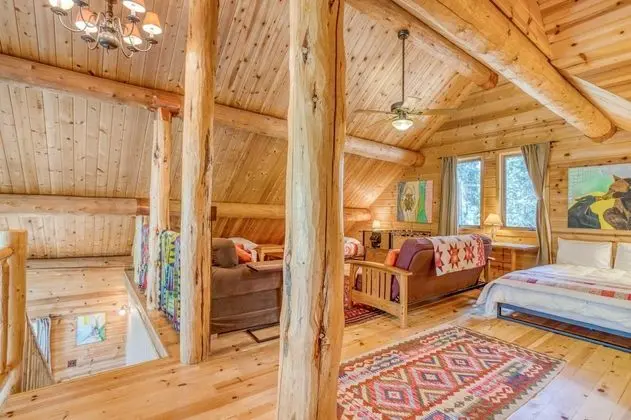 Ev, Birden Çok Yatak (The Stellar Cabins)