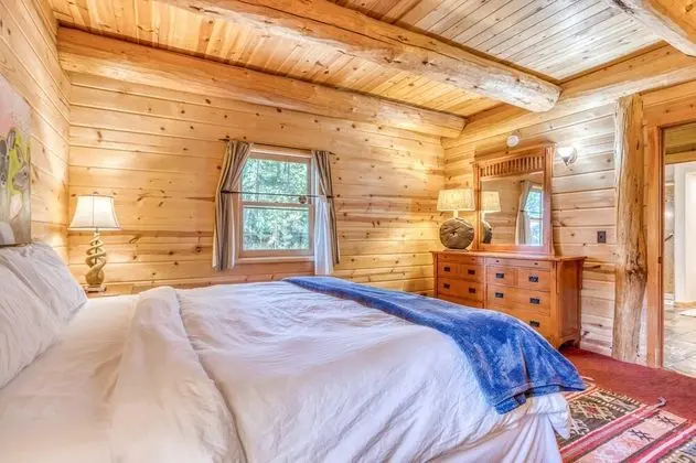 Ev, Birden Çok Yatak (The Stellar Cabins)