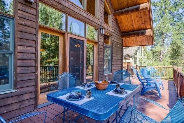Ev, Birden Çok Yatak (The Stellar Cabins)