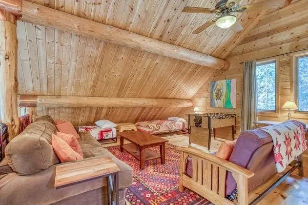 Ev, Birden Çok Yatak (The Stellar Cabins)