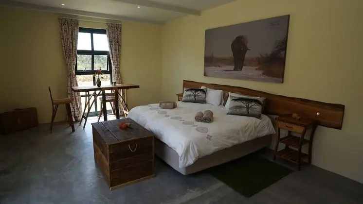 Deluxe Tek Büyük veya İki Ayrı Yataklı Oda, 1 Yatak Odası, Veranda, Bahçeli