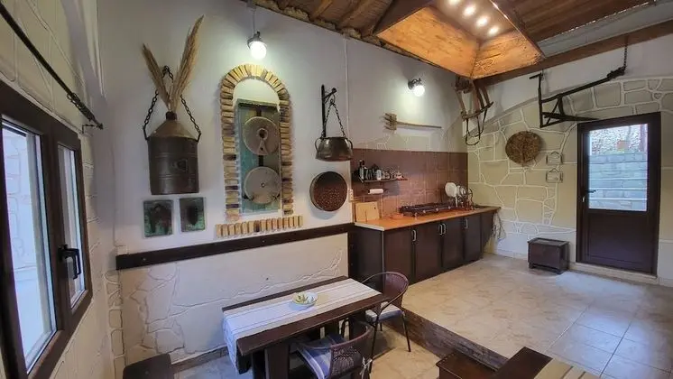 Tek Büyük veya İki Ayrı Yataklı Oda, Balkon