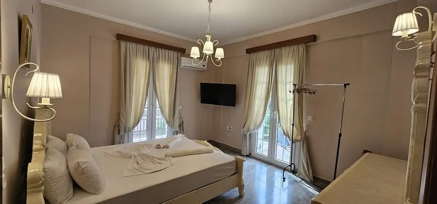 Classic Süit, 1 Yatak Odası, Kısmi Deniz Manzarası