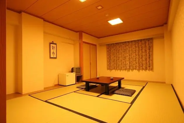 Traditional Oda, Sigara İçilmez, Ortak Banyo (Japanese-Style)