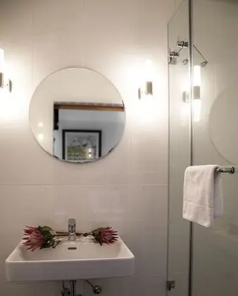 Luxury Tek Büyük Yataklı Oda