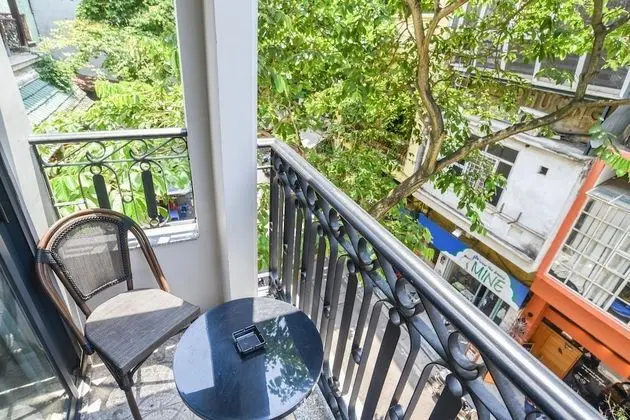 Street View Balcony Suite