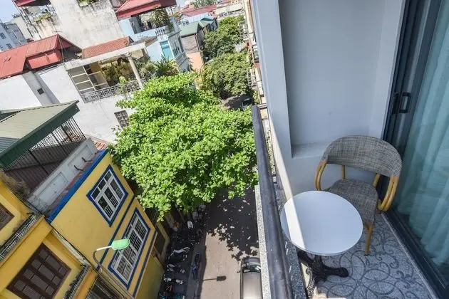 Street View Balcony Suite