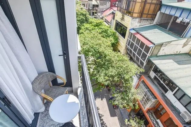 Street View Balcony Suite