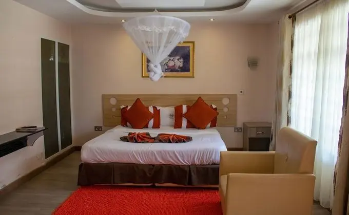Luxury Tek Büyük Yataklı Oda