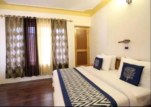 Deluxe Tek Büyük Yataklı Oda, 1 Çift Kişilik Yatak, Sigara İçilmez