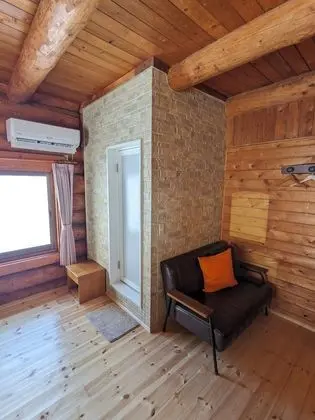 Villa (Private Log House Type C)