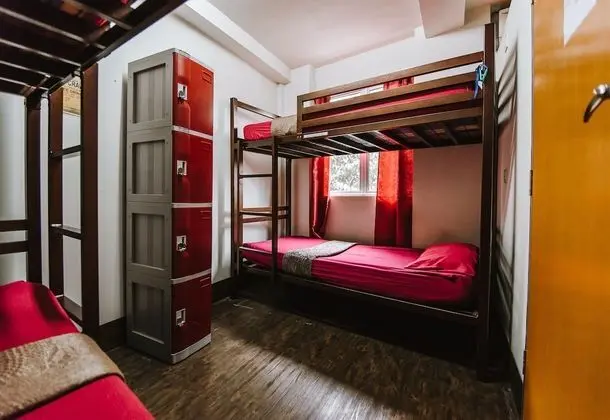 Ortak Ranzalı Oda, Karma Ranzalı Oda (1 Bed in 4 Beded)