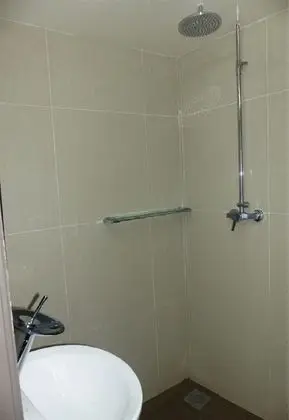 Ortak Ranzalı Oda, Karma Ranzalı Oda (1 Bed in 8 Single Beded)