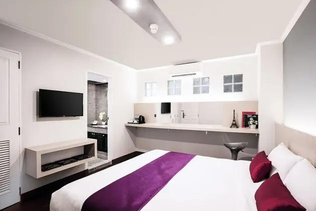 Superior King Room