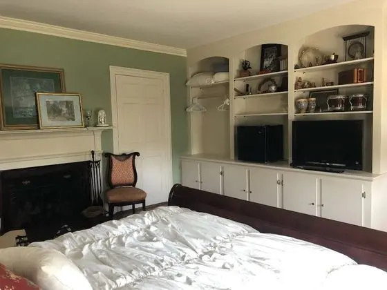 Oda, Özel Banyo (Music Room)