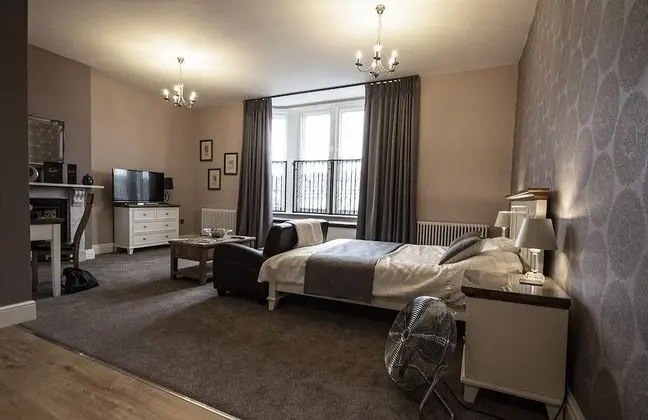 Deluxe Tek Büyük Yataklı Oda, 1 En Büyük (King) Boy Yatak, Küvet