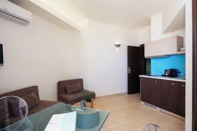 Apart Daire (Side Sea View)