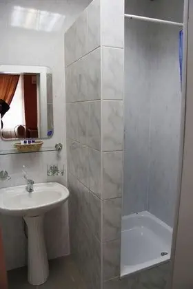 Economy Tek Kişilik Oda, Ortak Banyo