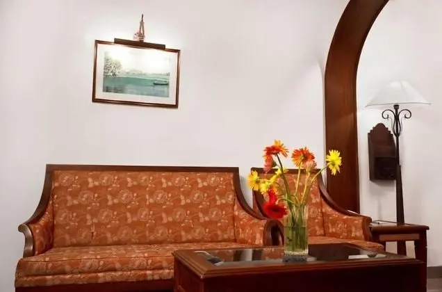Lake View Suite