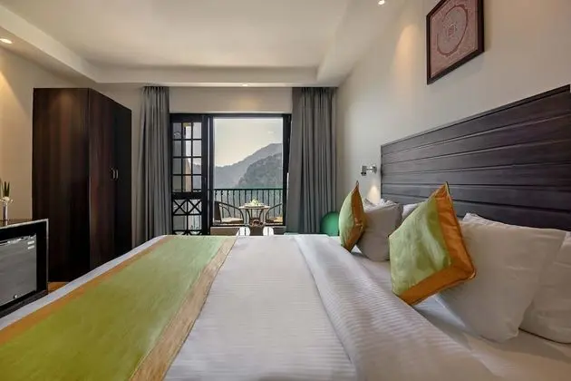 Premier Oda, Balkon (Super)