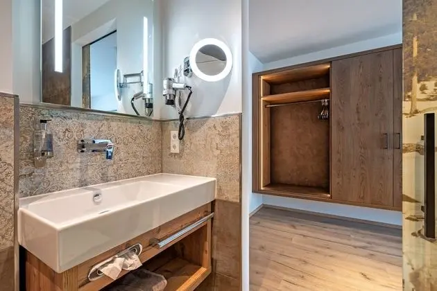 Deluxe Tek Büyük Yataklı Oda, Balkon