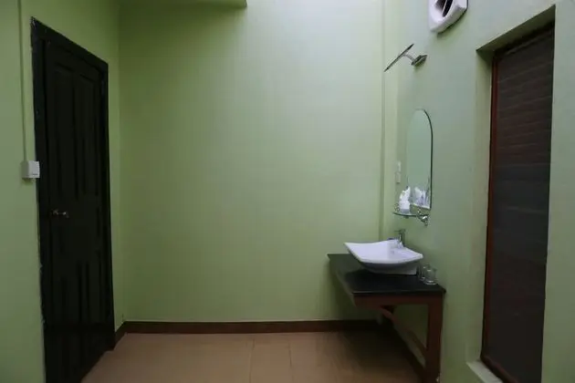 Deluxe İki Ayrı Yataklı Oda, Havuz Manzaralı