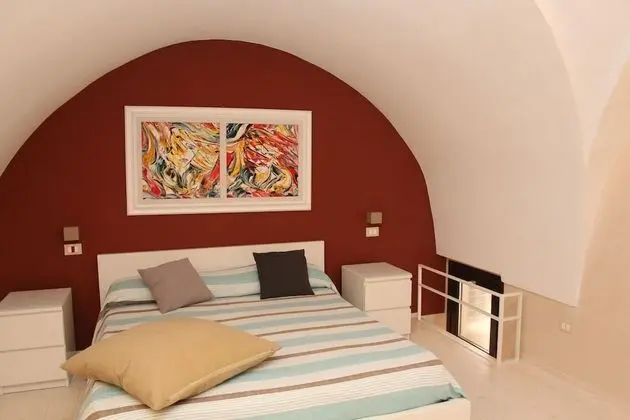 Deluxe Üç Kişilik Oda (White)