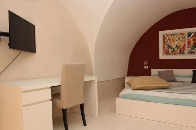 Deluxe Üç Kişilik Oda (White)