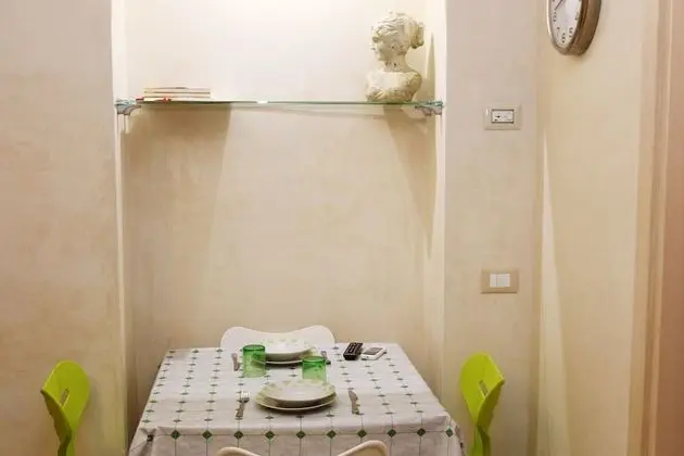 Deluxe Üç Kişilik Oda (White)