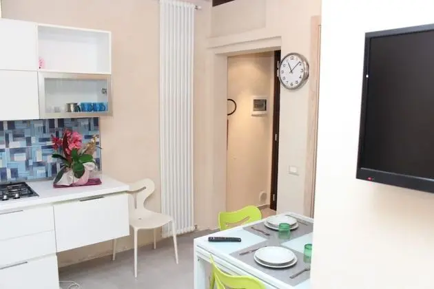 Deluxe Üç Kişilik Oda (White)