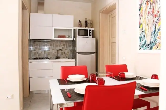 Dört Kişilik Oda, Deniz Manzaralı (Red)
