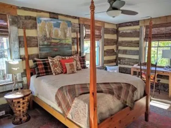 Standard Kulübe, Özel Banyo (Bedford)