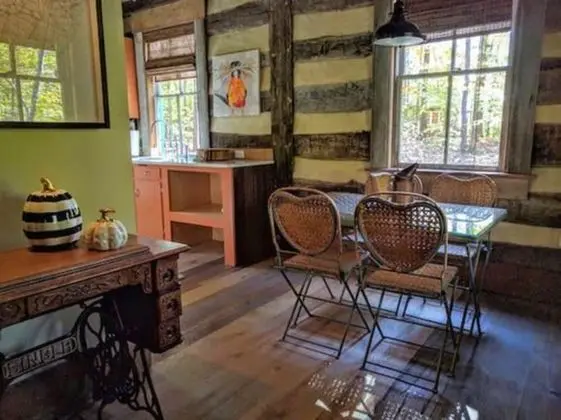 Standard Kulübe, Özel Banyo (Bedford)