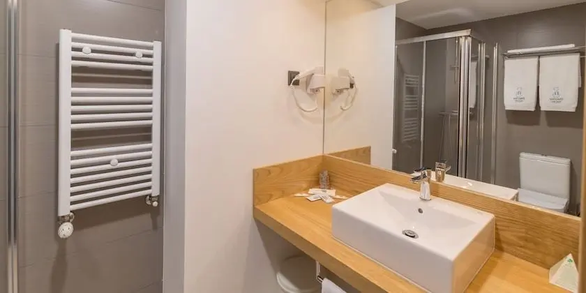 Superior Büyük Yataklı Tek Kişilik Oda