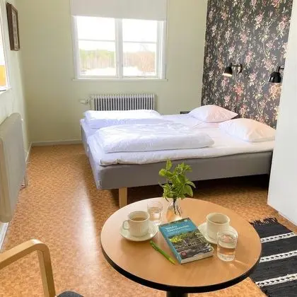İki Ayrı Yataklı Oda, Ortak Banyo, Ek Bina