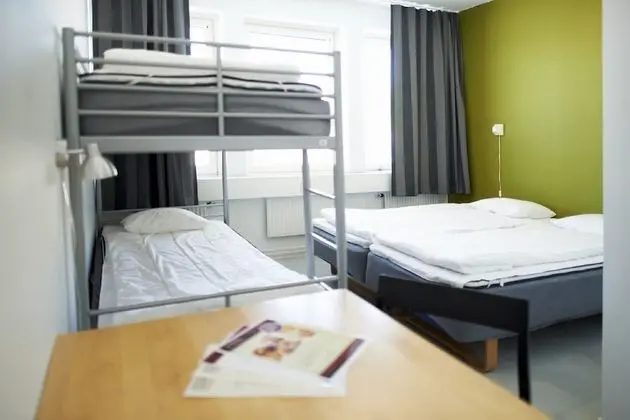 Basic Oda, Şehir Manzaralı