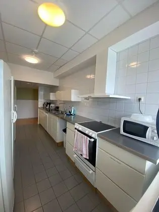 Basic Oda, Şehir Manzaralı