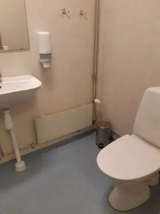 Tek Büyük Yataklı Oda (Shared bathroom)