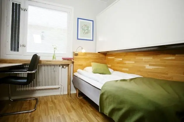 Oda, Özel Banyo (Linen and towels not included)