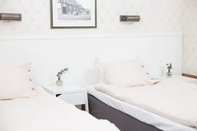 Oda, Özel Banyo (Linen and towels not included)