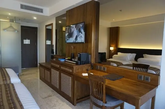 Oda, 2 Tek Kişilik Yatak, Balkon
