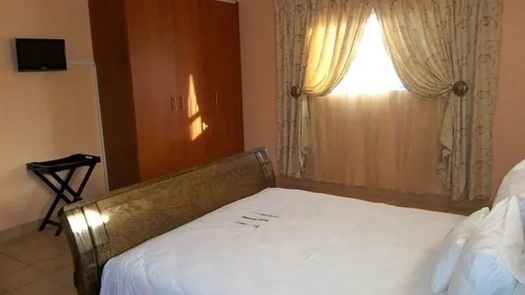 Executive Üç Kişilik Oda, 1 Büyük (Queen) Boy Yatak, Şehir Manzaralı