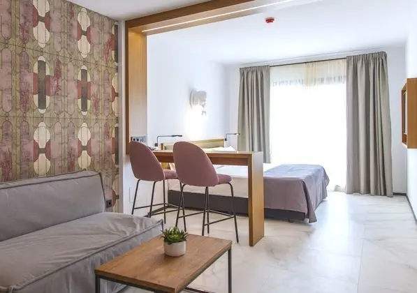 Junior Stüdyo Süit, Balkon