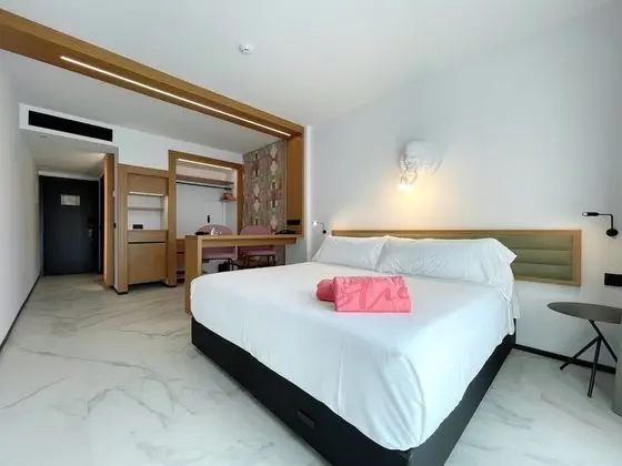 Superior Tek Büyük Yataklı Oda, Balkon