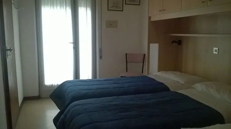 Economy Tek Büyük Yataklı Oda, 1 Çift Kişilik veya 2 Tek Kişilik Yatak, Sigara İçilmez, Özel Banyo