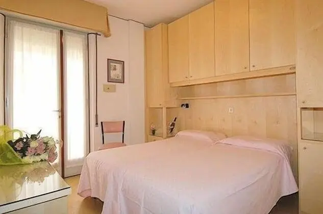 Economy Tek Büyük Yataklı Oda, 1 Çift Kişilik veya 2 Tek Kişilik Yatak, Sigara İçilmez, Özel Banyo